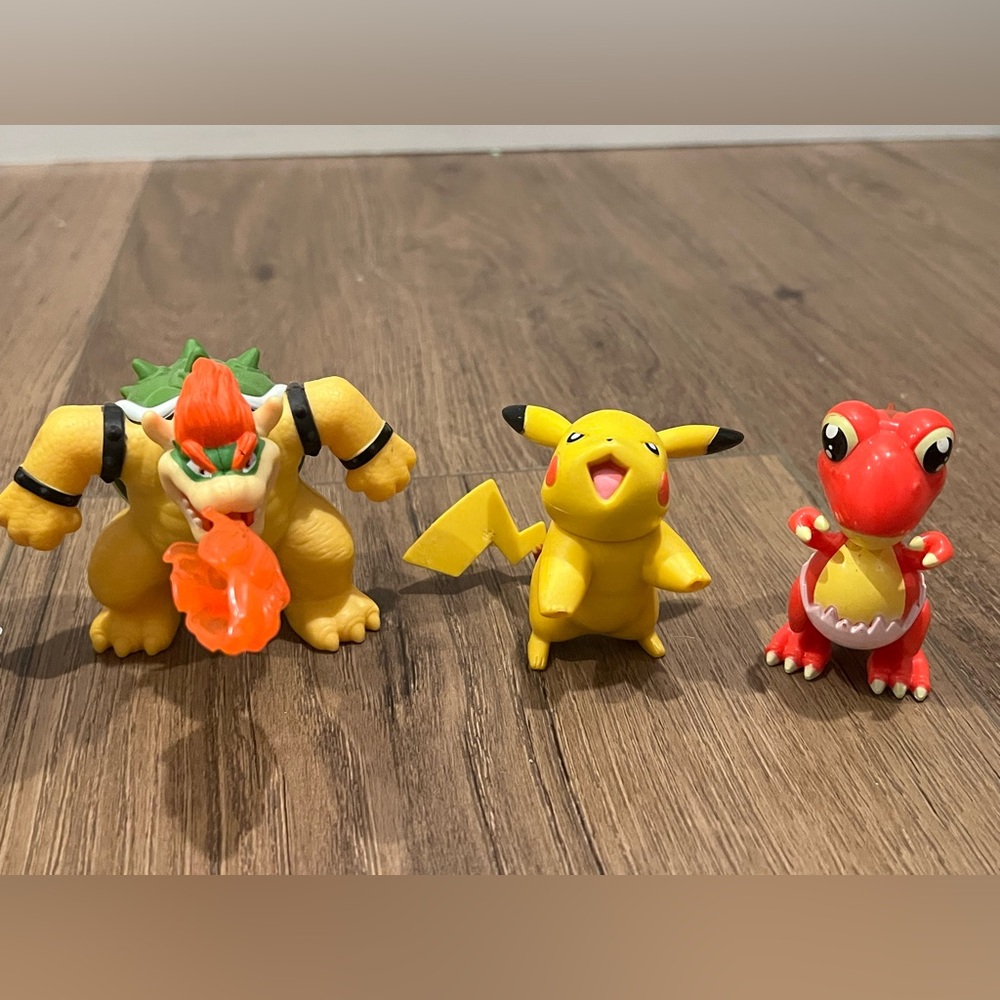 Pokemon Figure Collection - Picture 2 of 5